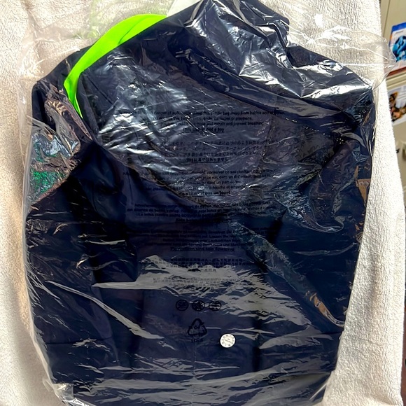 New with tag in original packaging, size 3T boys Polo by Ralph Lauren jacket. - Picture 4 of 5